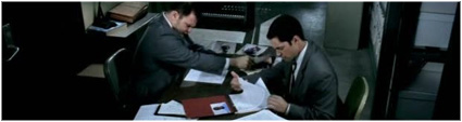 Les enquêteurs travaillent au bureau dans Le Dessous des Cartes s5e6